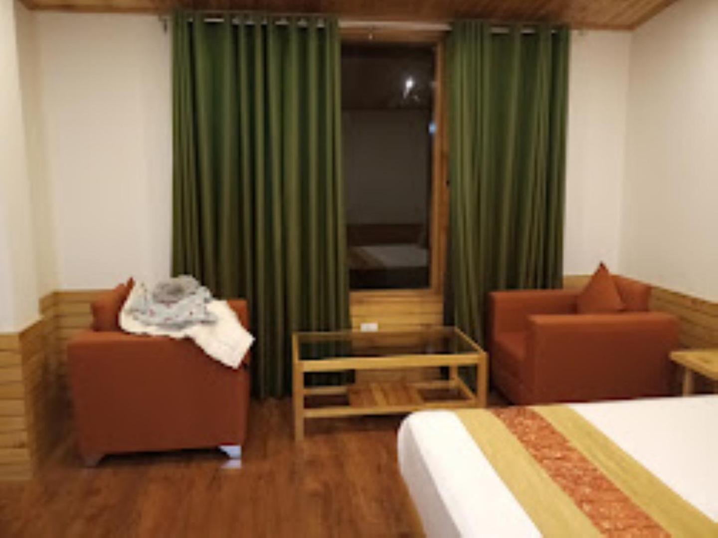 Shimla Greens Shimla Hotel Buitenkant foto