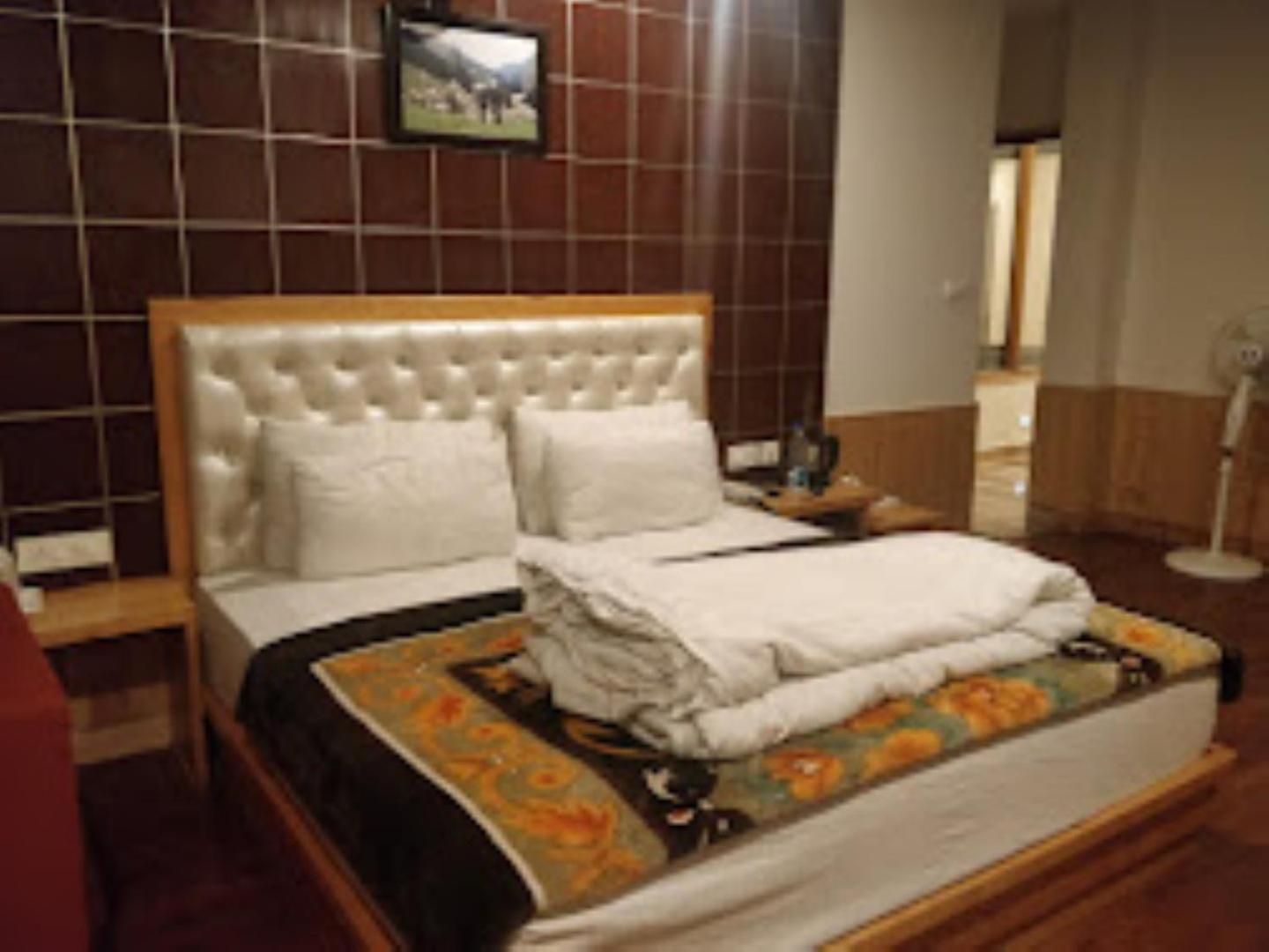 Shimla Greens Shimla Hotel Buitenkant foto